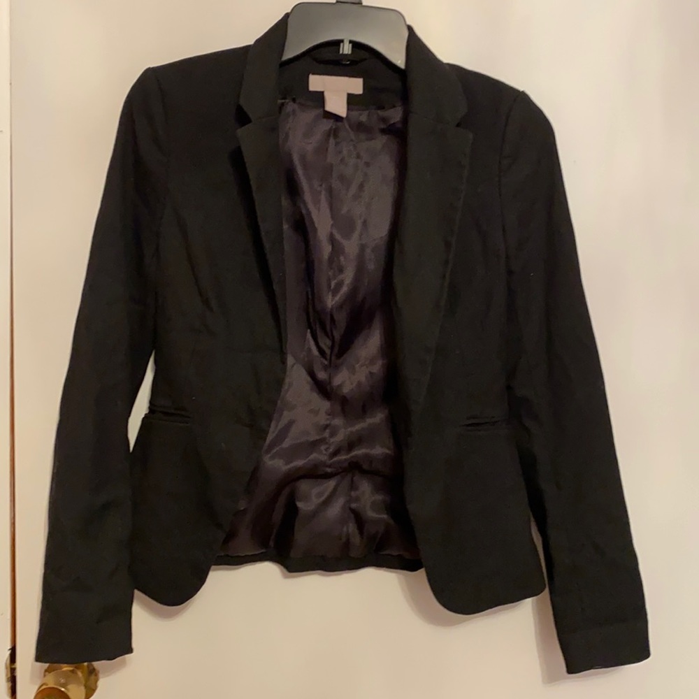 H&M size 0 black suit blazer.